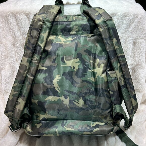 EUC Lug Hatchback 3 RFID Backpack in Camo Green - Travel Bag main image 7